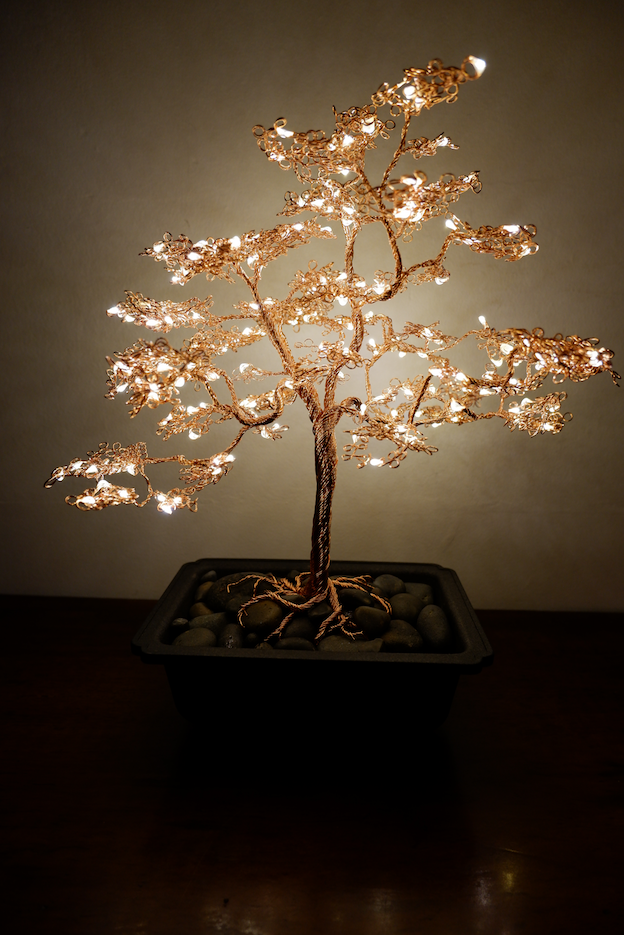 Wire copper bonsai tree light